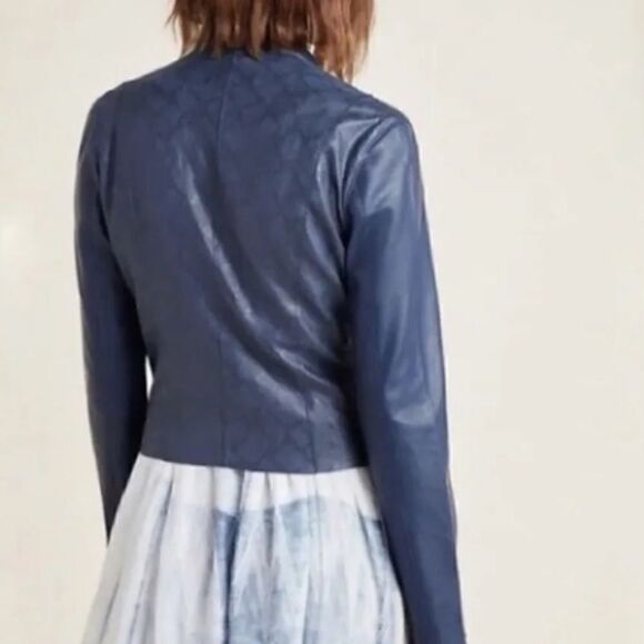 Anthropologie Blank NYC Faux Leather Navy Animal Print Jacket Size XS - Picture 3 of 12